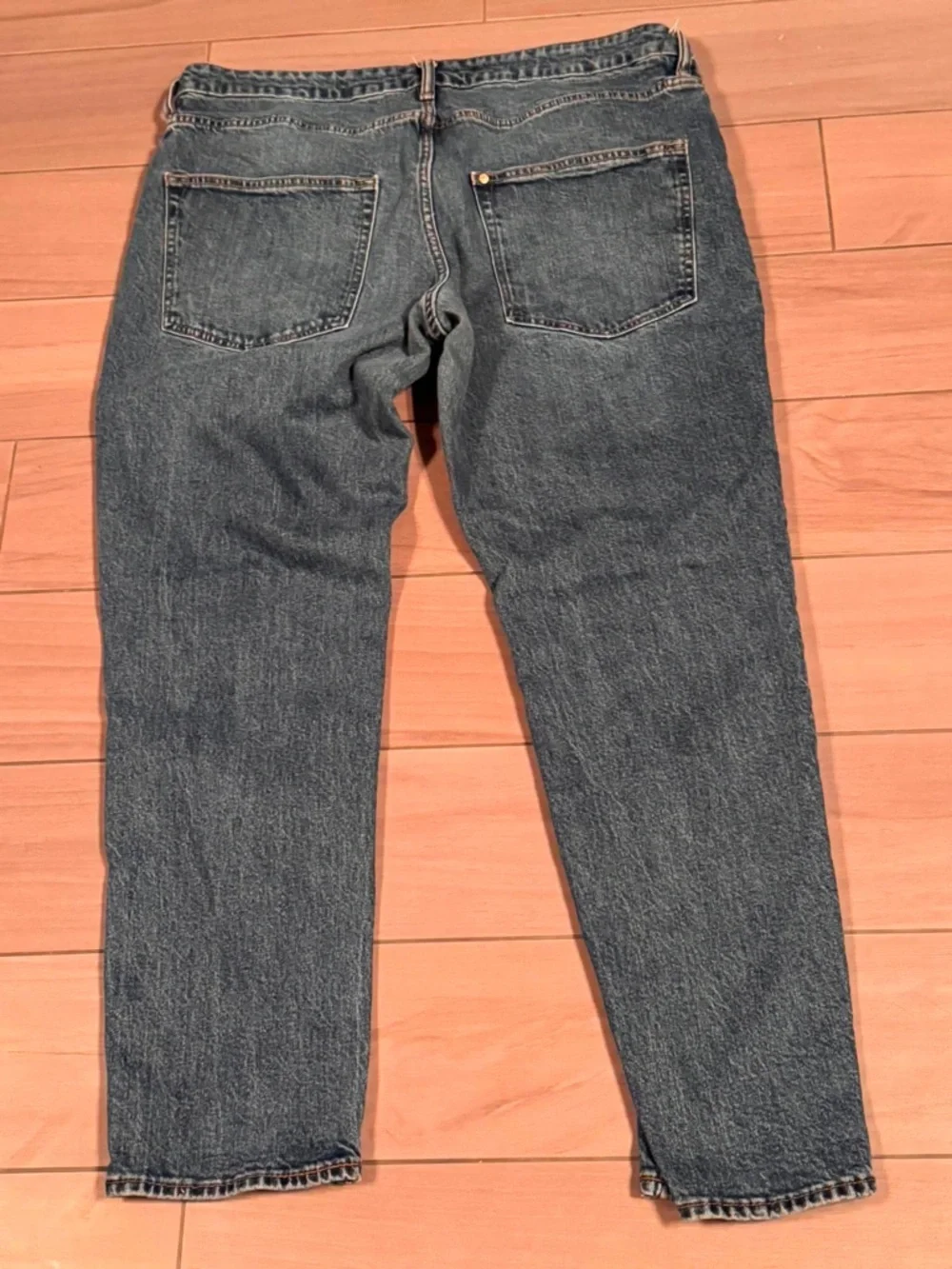 H&M Women's Straight Jeans in Medium Blue Wash 38x32